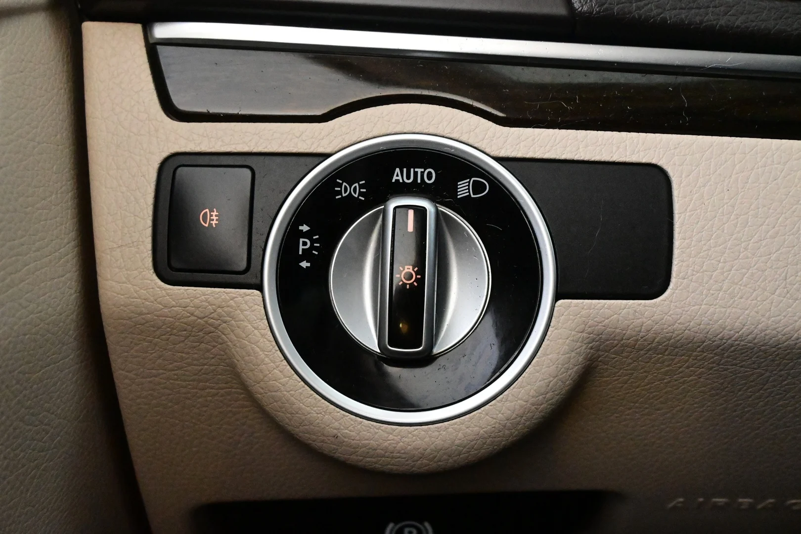 Car Image - 40fTtCiYeyMxU5pWEaQXRk