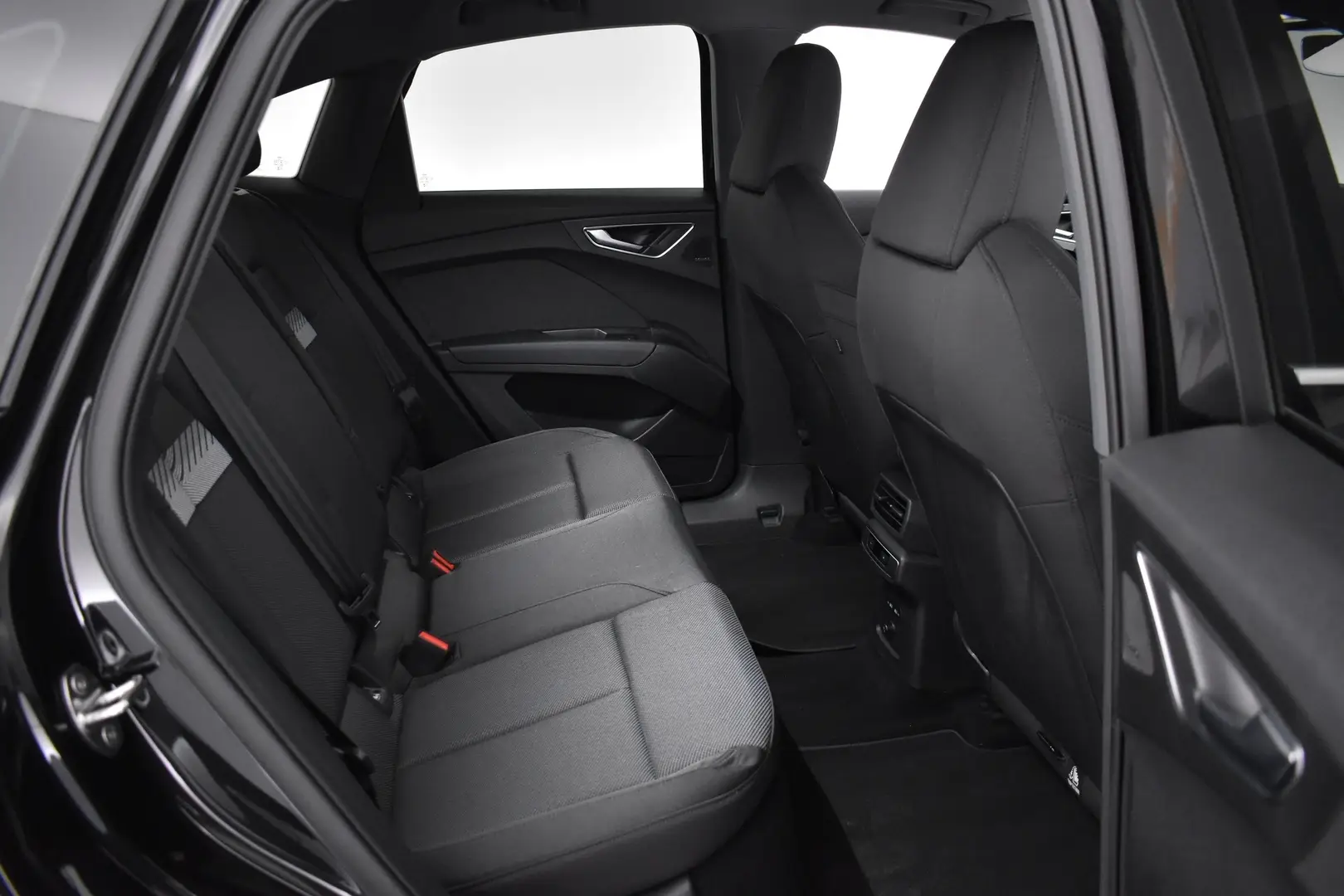 Car Image - 18DJAGNv3rSYqBkniSjbZa