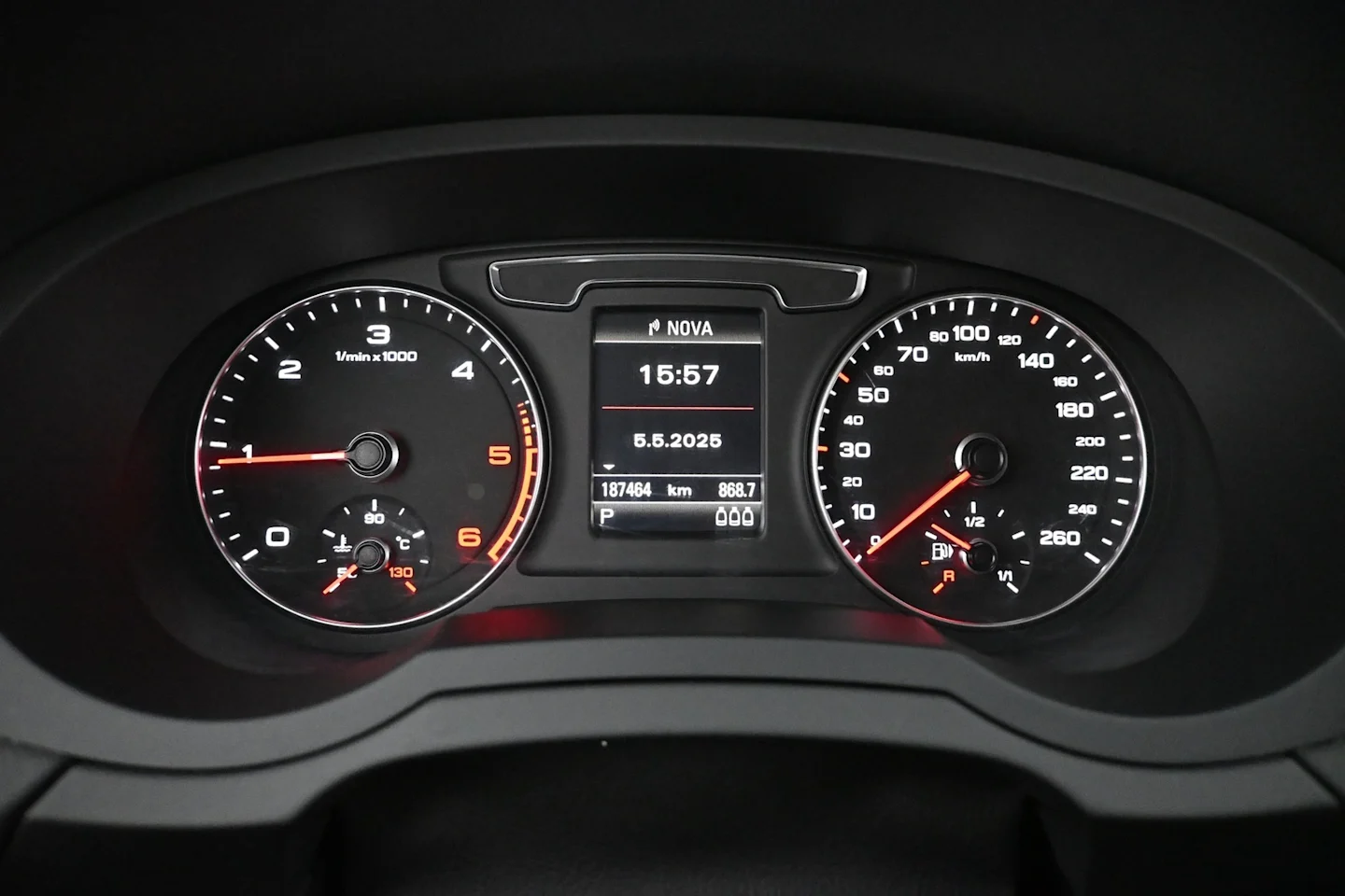 Car Image - 742MCYjj5w4aFsiSyAbi0t