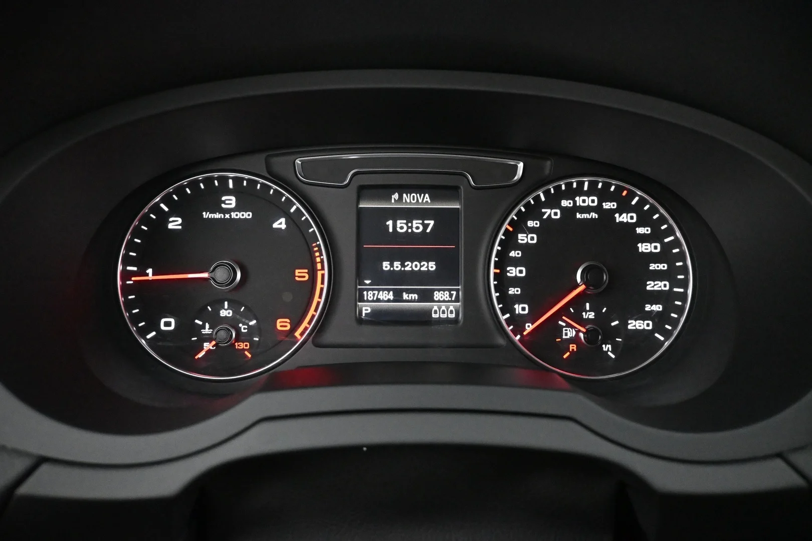 Car Image - 742MCYjj5w4aFsiSyAbi0t