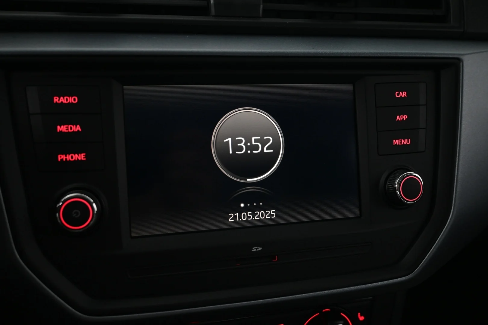 Car Image - 6IAmZ5VfryEH5vVhA40npy