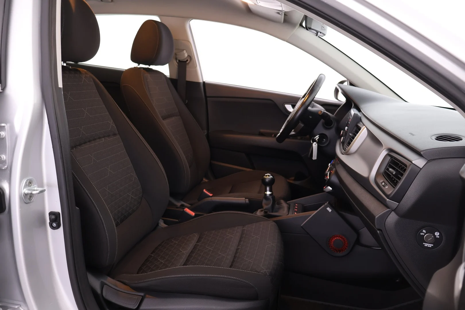 Car Image - 73N9PmogAOR5ymPye1ulqd