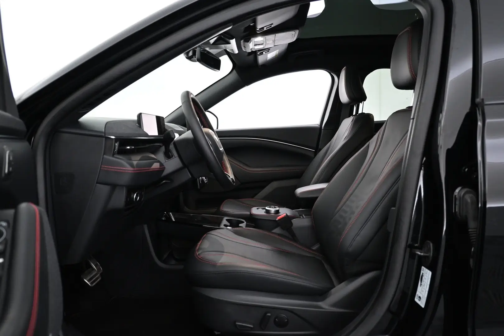 Car Image - 5PRhy2xaho2GO1wiVHoizn