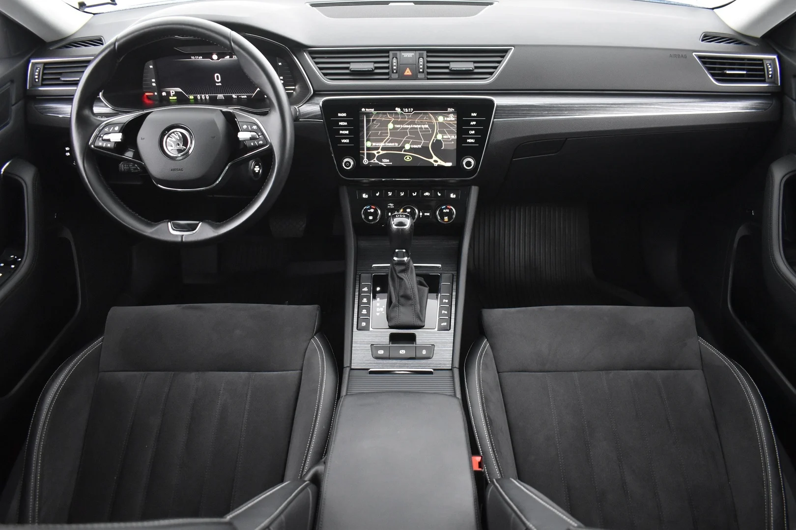 Car Image - 7bHota7z4XTzDlTAPaevRL