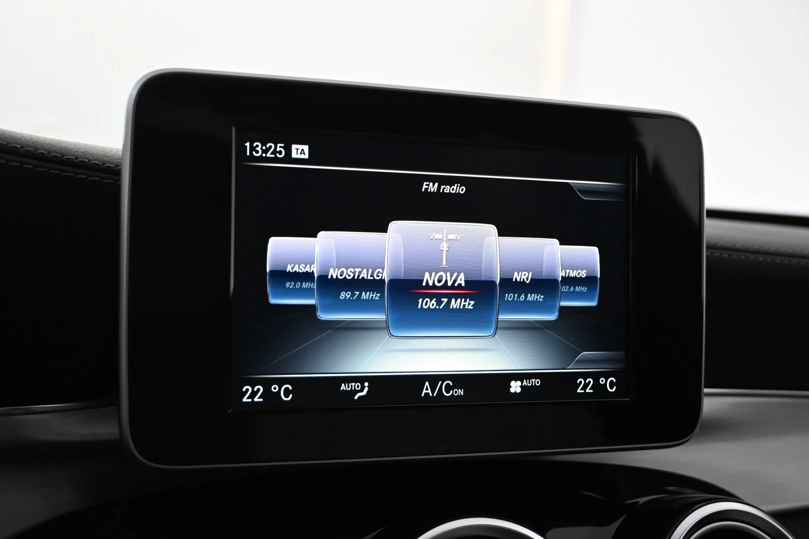 Car Image - 4p2JNSYmC5nopIULj7WLo7