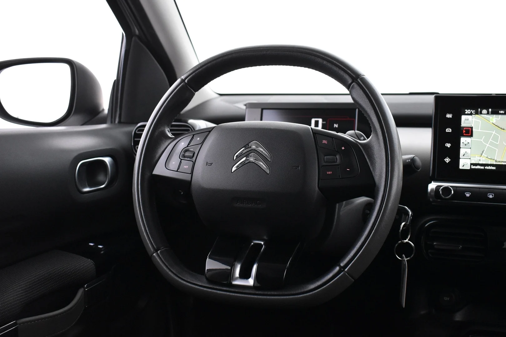 Car Image - 3HRVWVoz4CinsuNXtWA17I