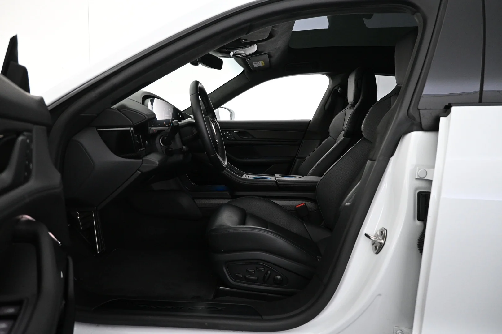 Car Image - 2HyFVCVcqScRHj39CS25d1