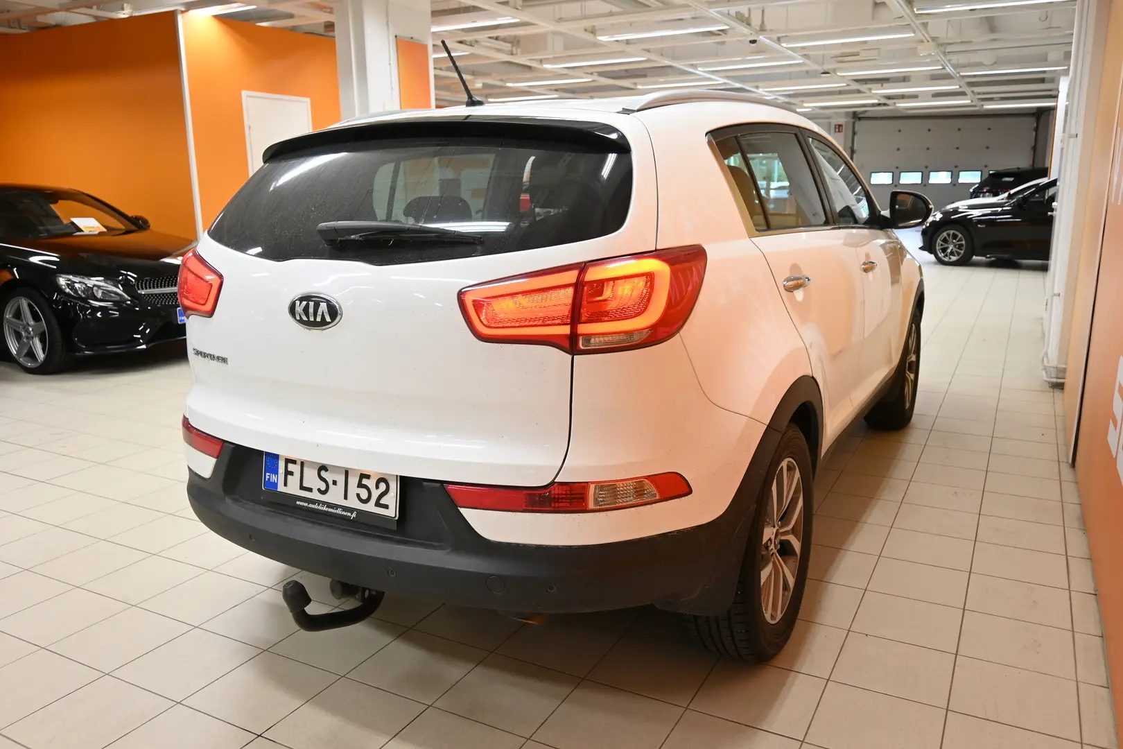 Car Image - 6AtsHTtIUK4FTvbhpeY54f
