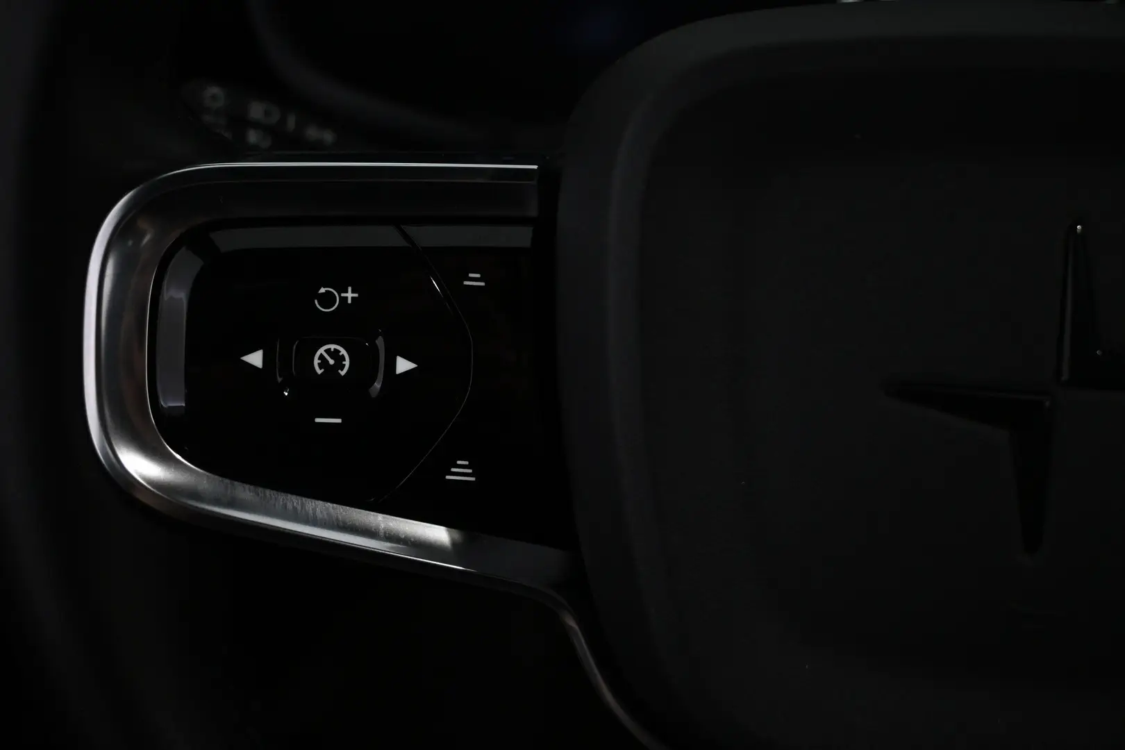 Car Image - WzOgwSe8hr7zyeHpvFfoS