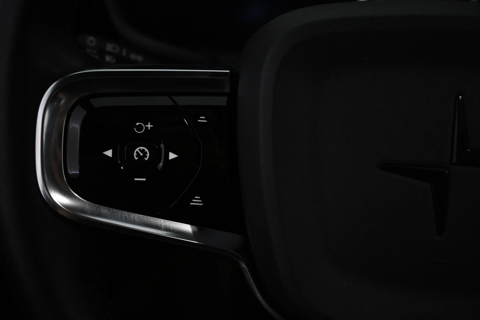 Car Image - WzOgwSe8hr7zyeHpvFfoS