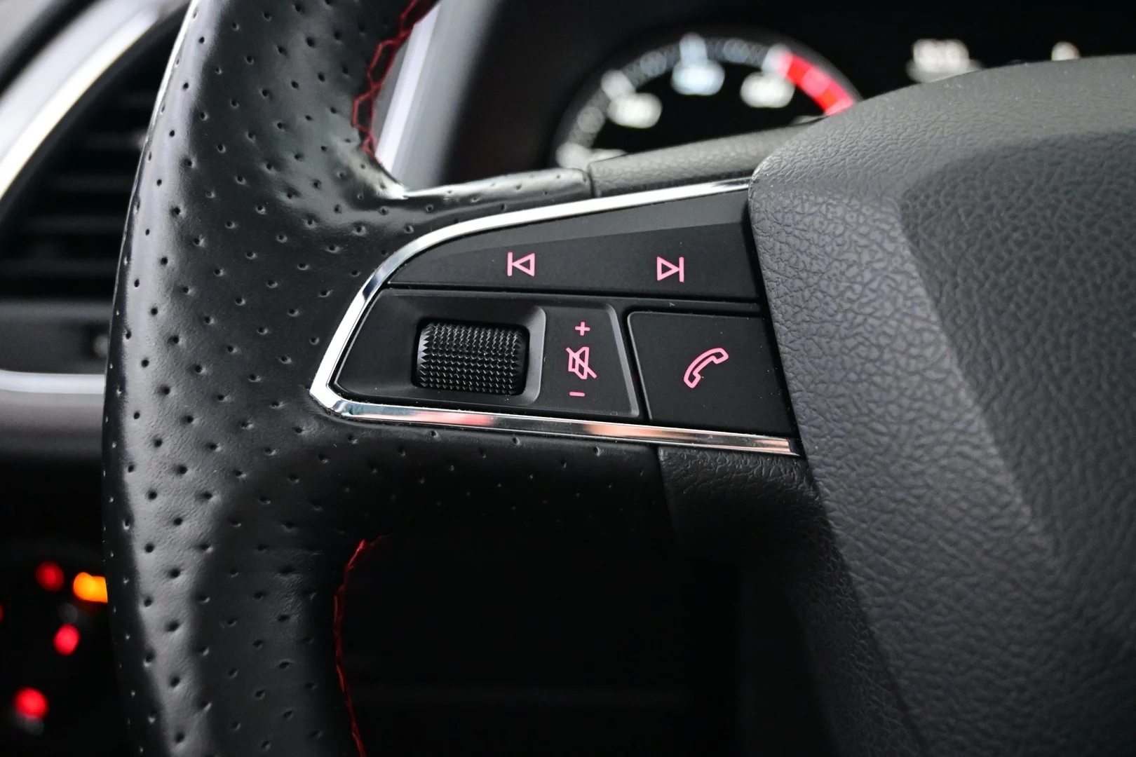 Car Image - 6u0A1eaSBK7MKLzuHh4JZR