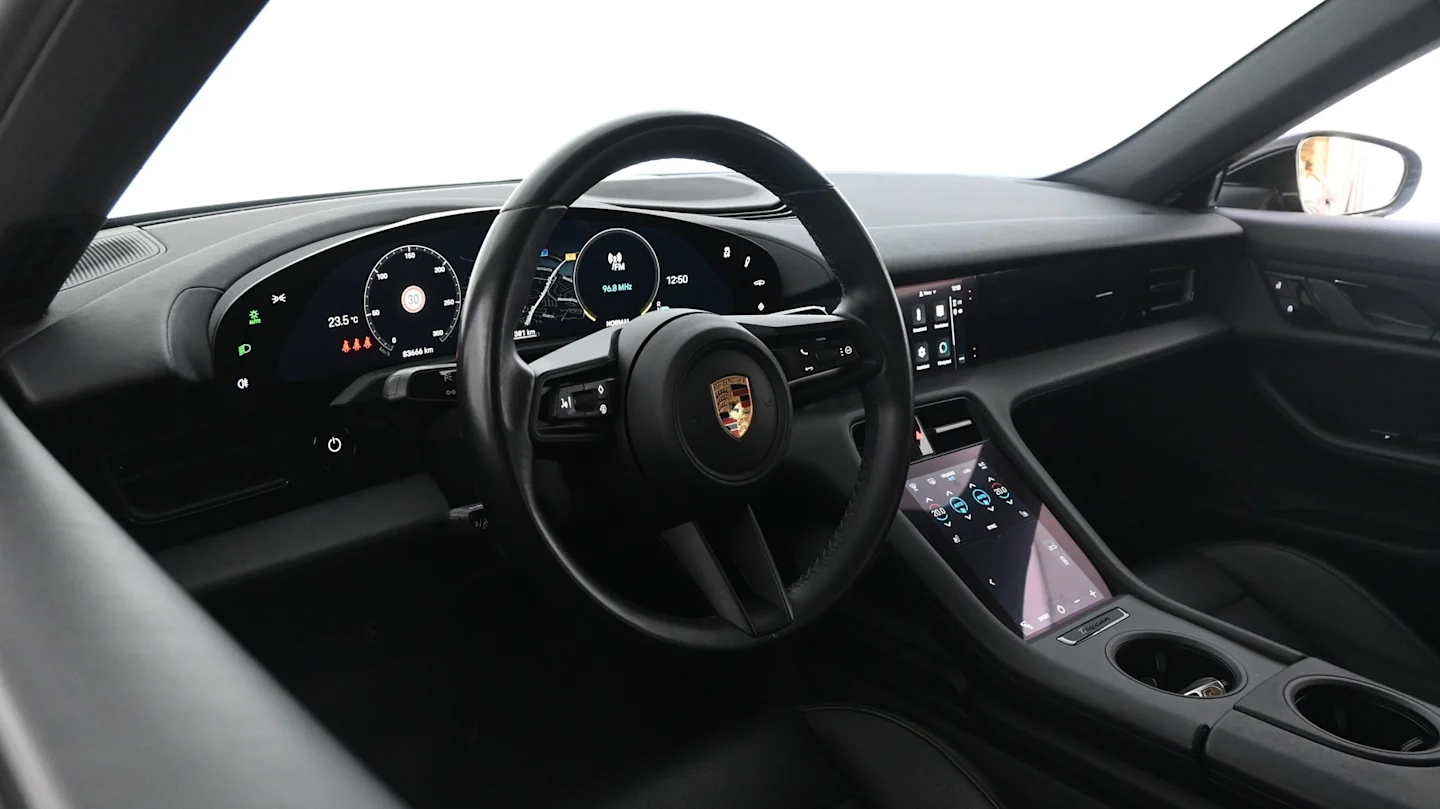Car Image - 4UAOMMLBdlZNNDuZETAfjH