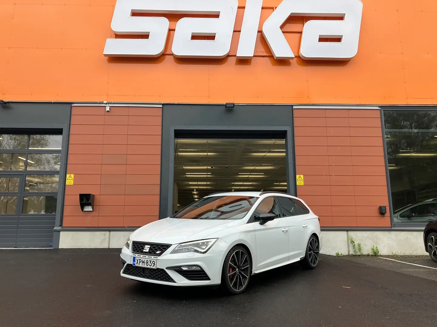 Car Image - 6vAIaqSjMPsIvbXpdZDY54