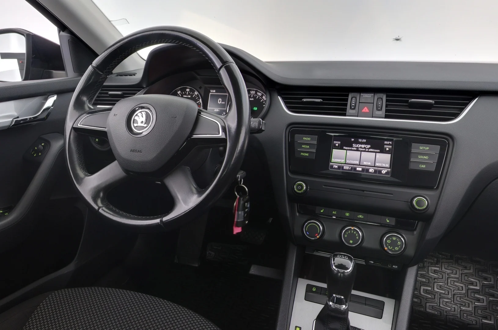 Car Image - 7lu156UoFOV6JFxhcXcnL3