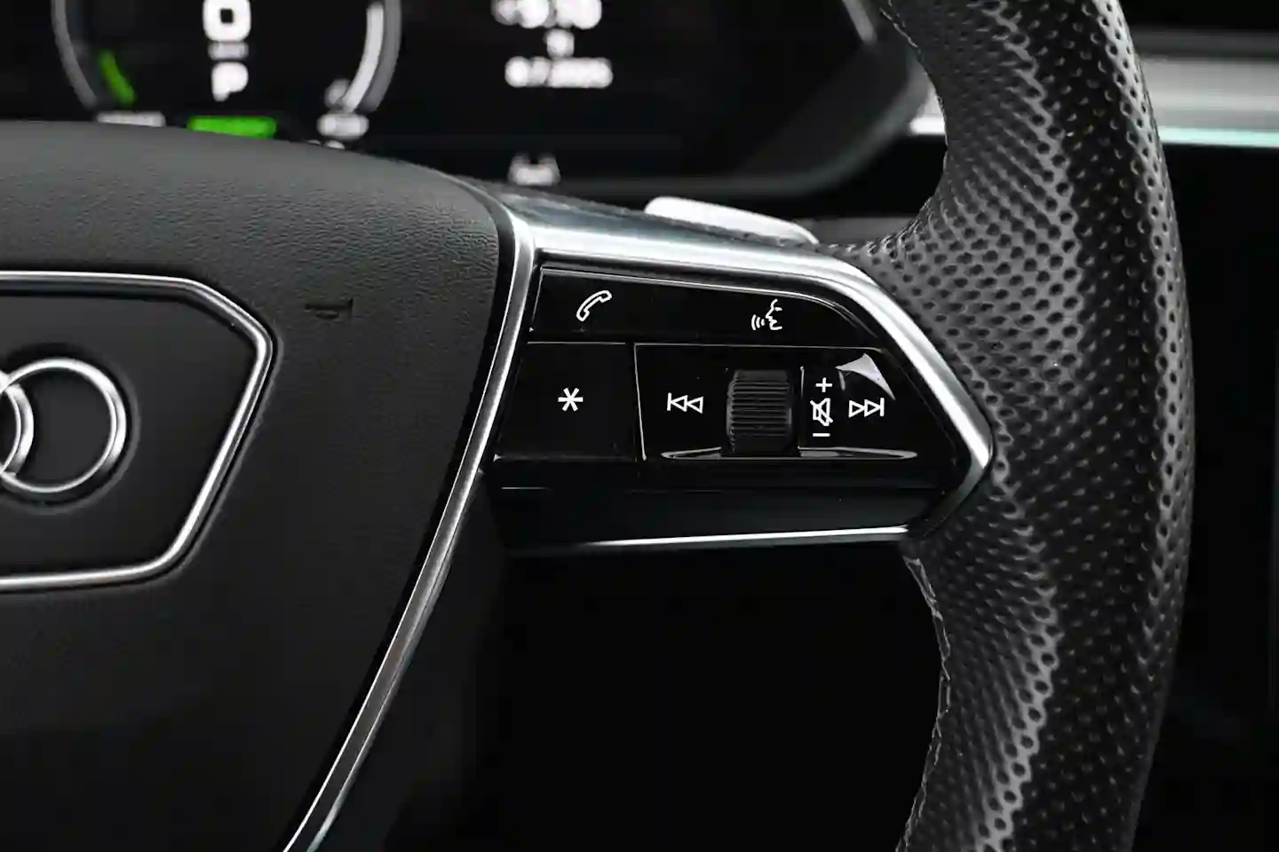 Car Image - 4krgcFVEYlxDmwvLHi7mva