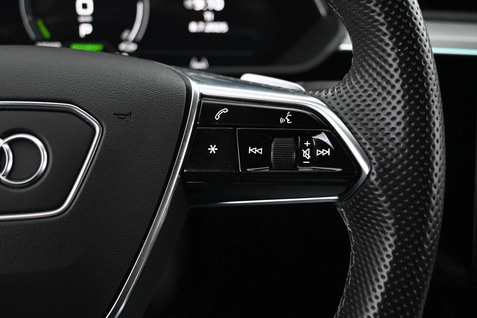 Car Image - 4krgcFVEYlxDmwvLHi7mva