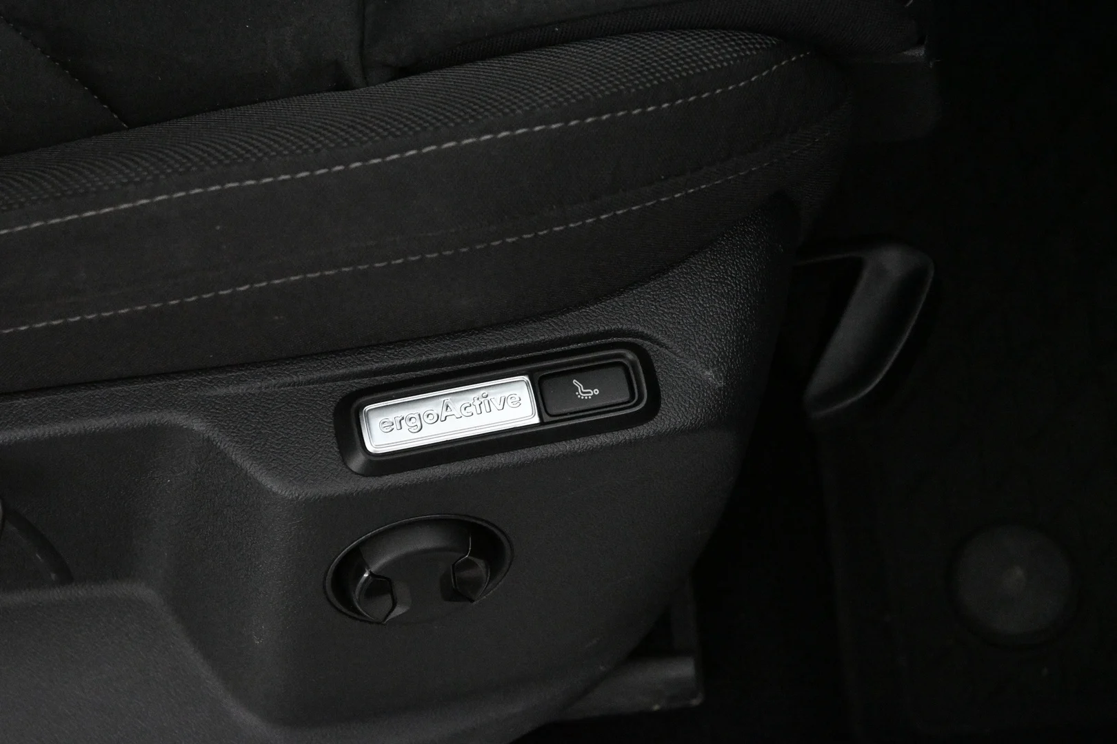 Car Image - 2rKD59vqn5oxNXq1qvcZZr