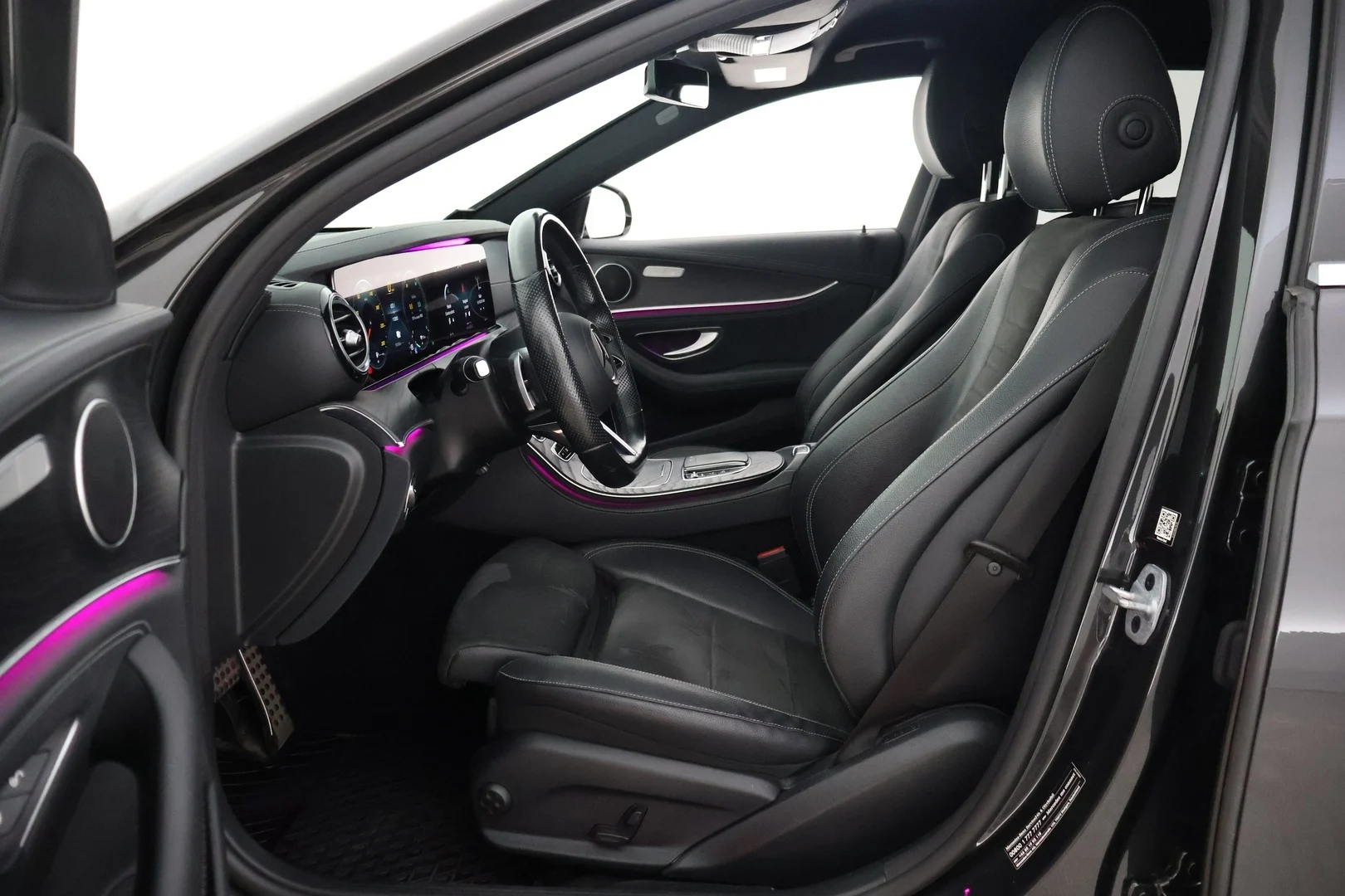 Car Image - 2gRDuRbbyuj6ye9azaan6s