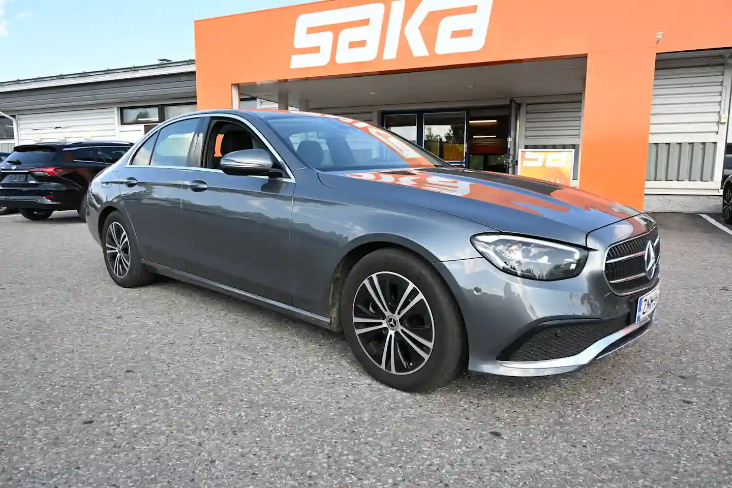 Car Image - qBbLFdbz9InBszjdJl3Ja