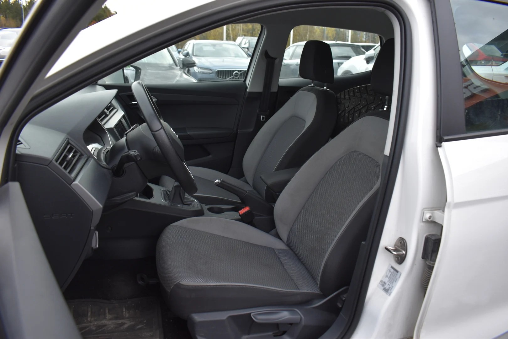 Car Image - 6YuSDh4Ox7Merqu4Ur8B9Z