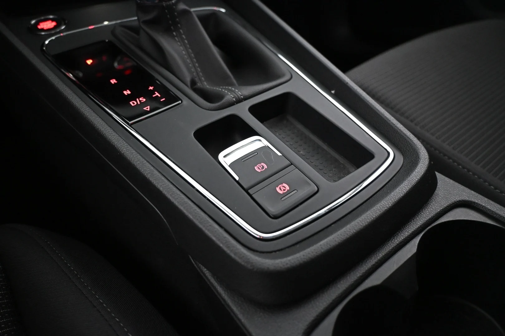 Car Image - 7LnegidQWvYn8zQpXoptpn