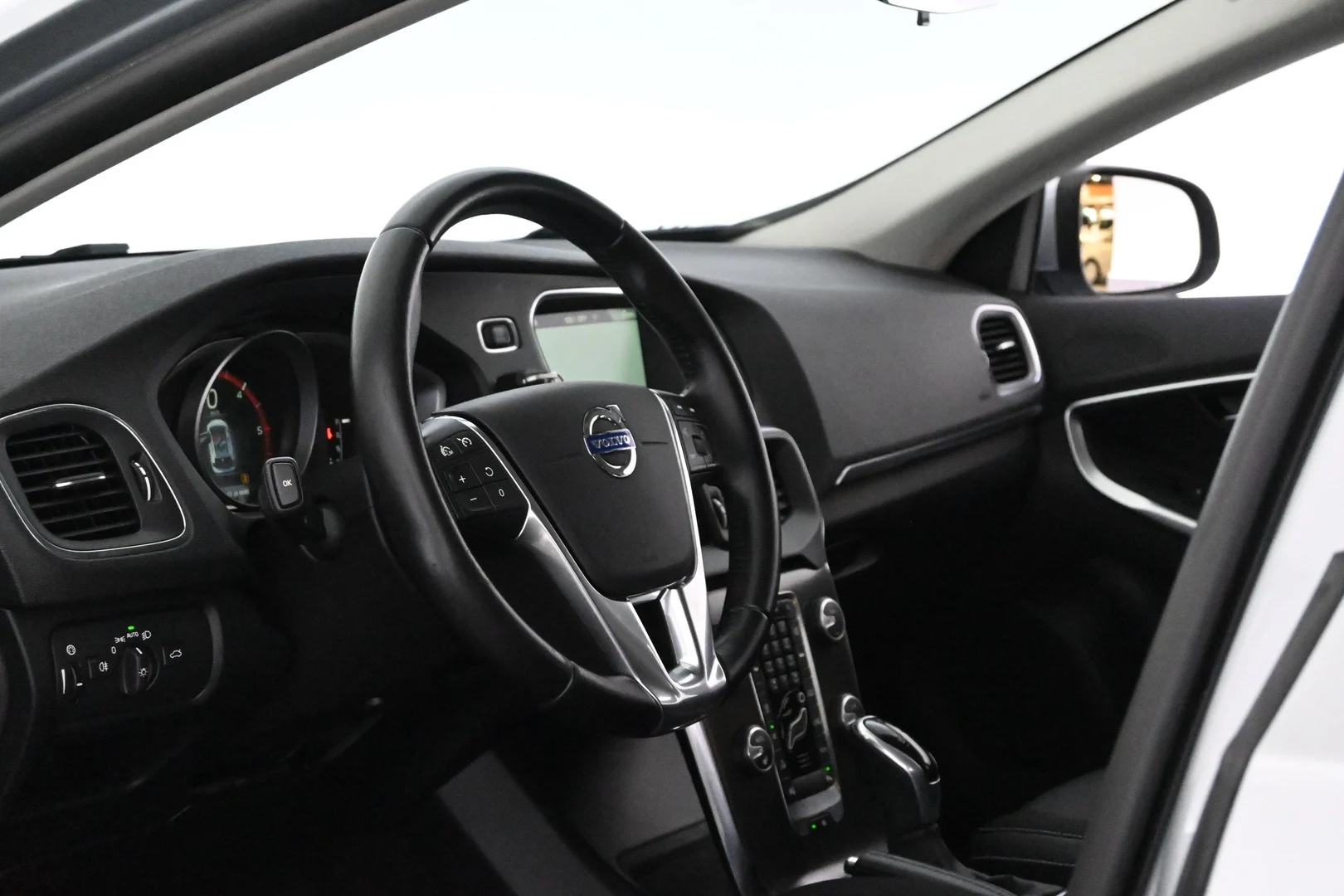 Car Image - 77AQ9AB32nHPd6DKXMfN9H