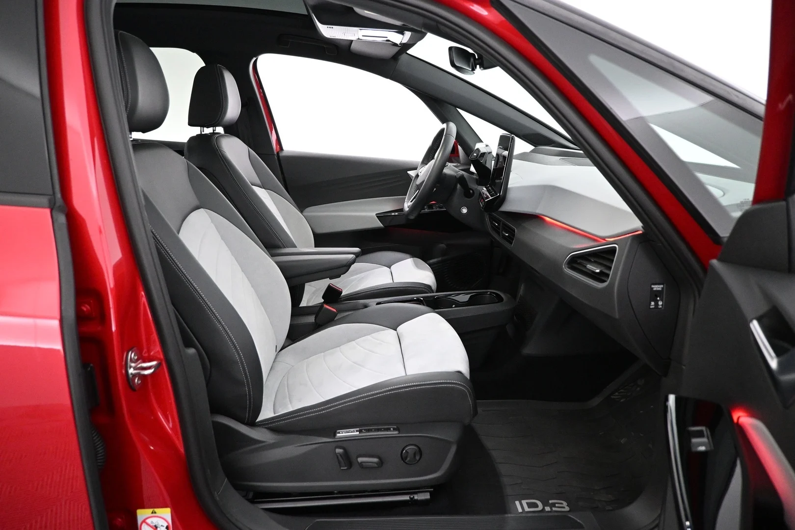 Car Image - 1qgwtrdsioy4GdwShR0Dkz