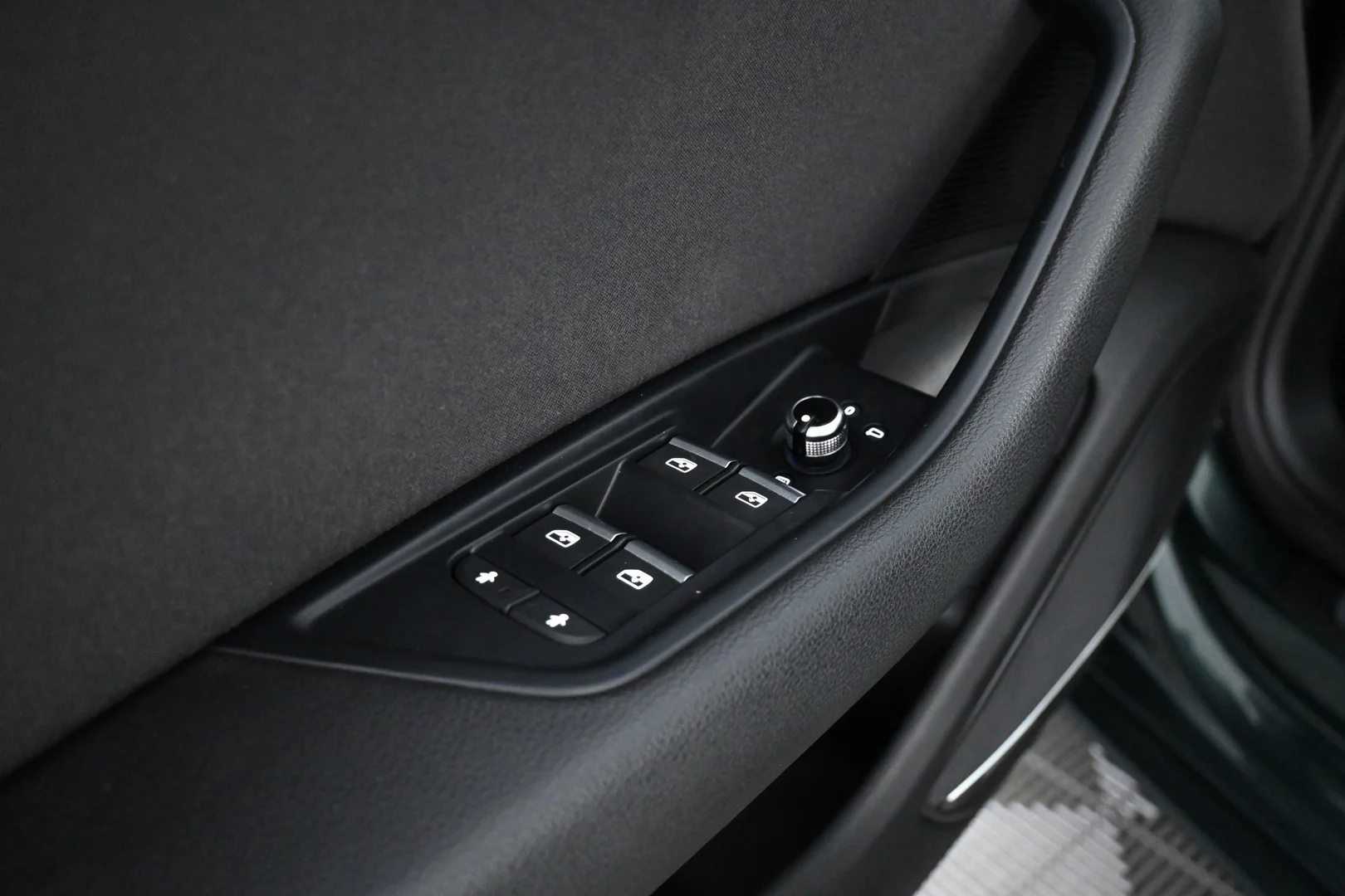 Car Image - 6MFfzcu2qKnZoZM6fSS1JV