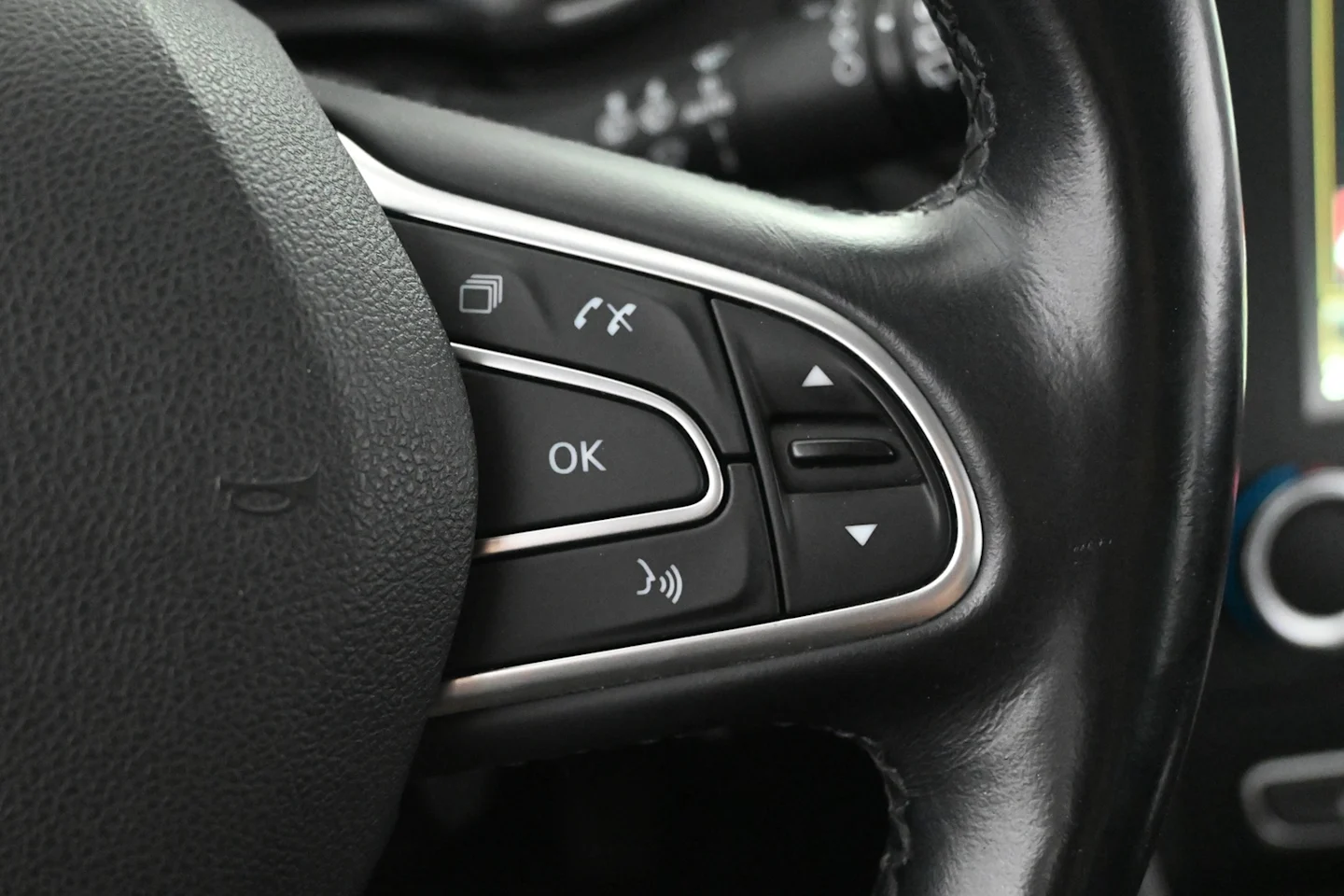 Car Image - 2yZ9HQBTSWHJ20FcsxNmt7