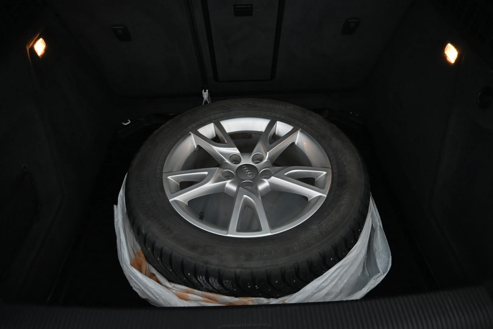 Car Image - 1yUQf2nrOcEmGuMXXDIwTZ