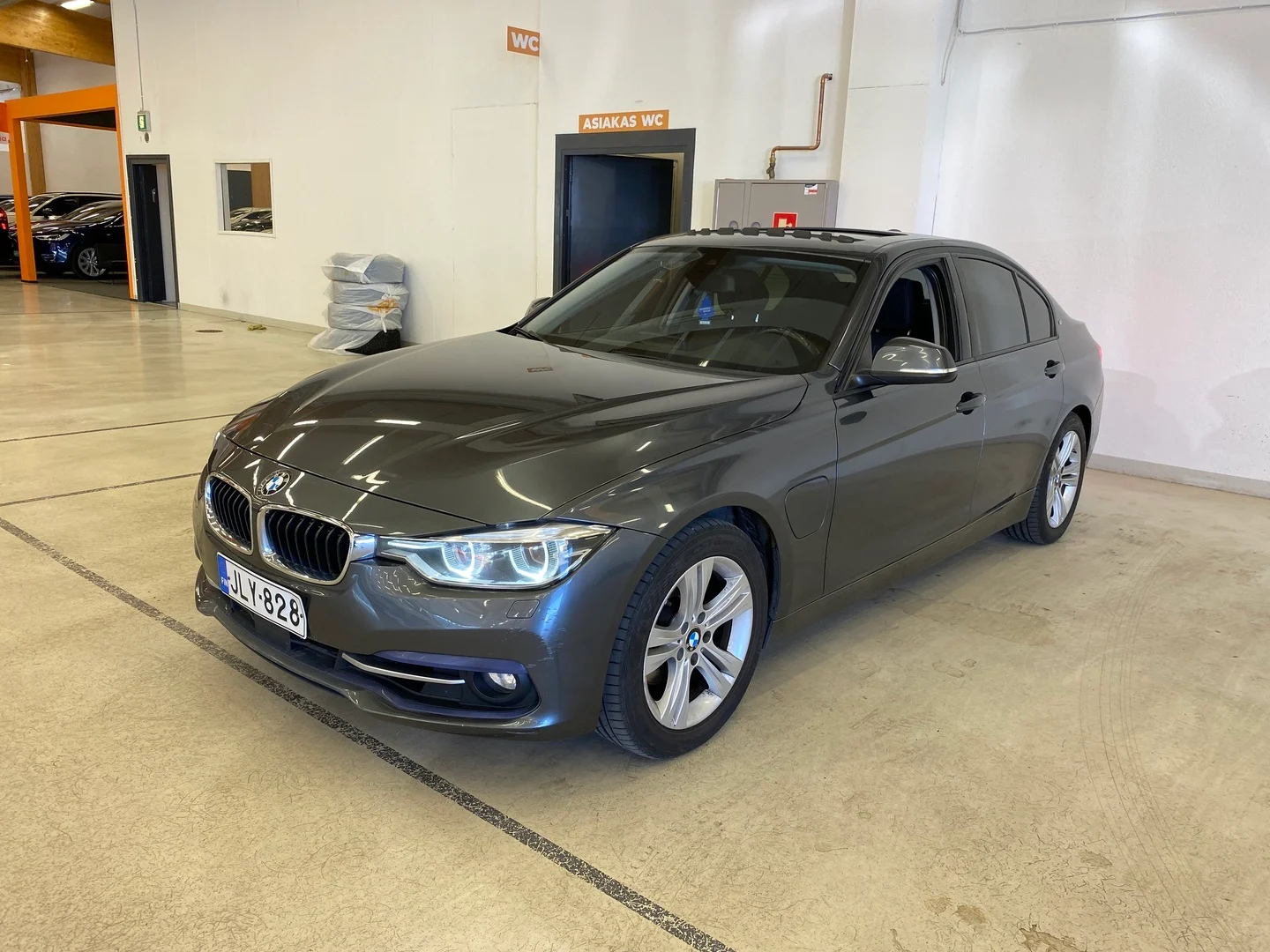 Car Image - 4rk1YBskTPZSeF2r2tmGh7