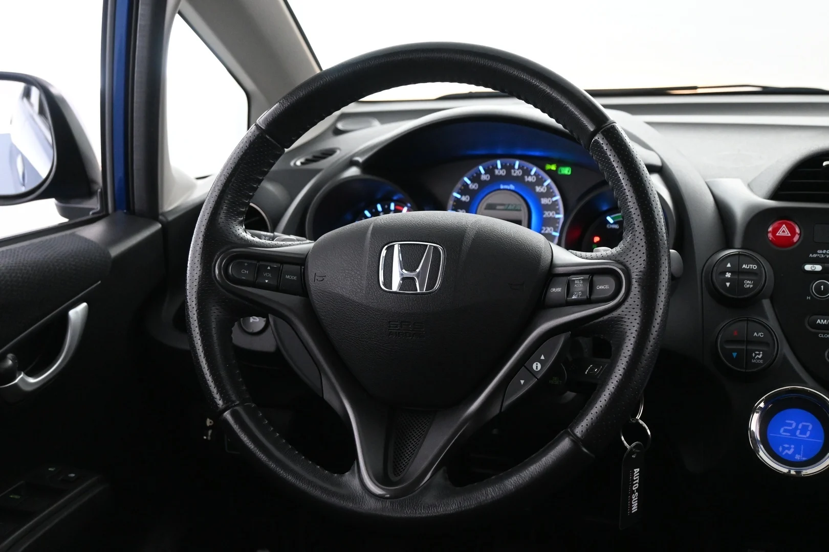 Car Image - 1wUMFmdurX7P7OXQwrZMug