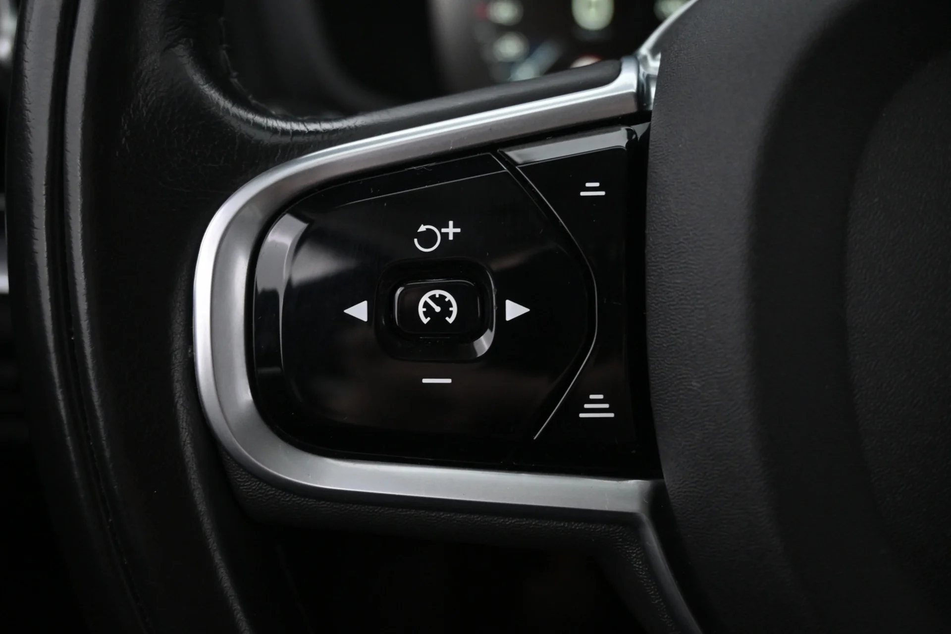 Car Image - 3Vy0y5tGRvFOU68M2GQ4ex