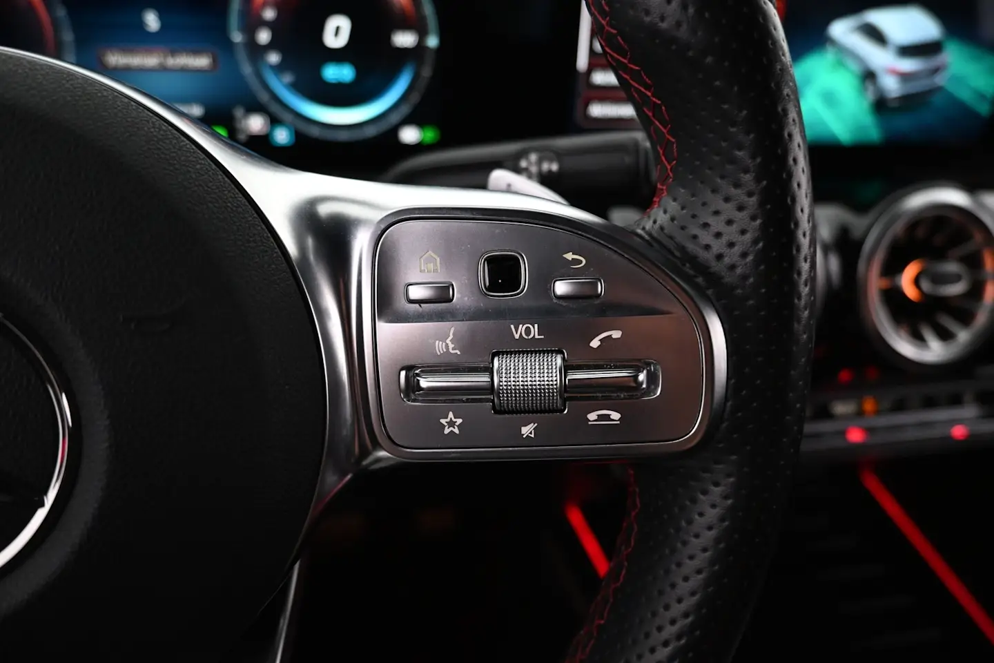 Car Image - 3b57GYfHkz8Dy7RlnfMpZt