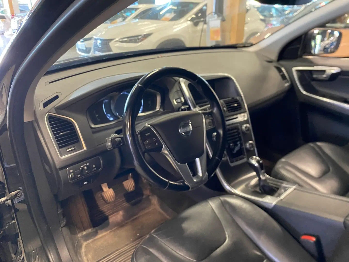 Car Image - 6sYE2hpibzyn0aonDHmjxW