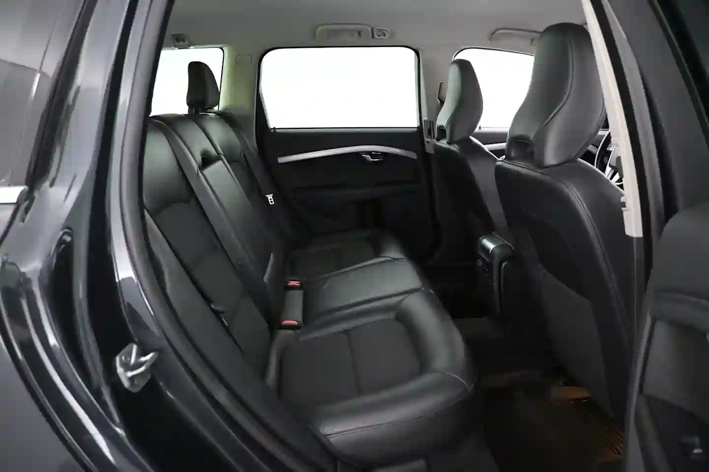 Car Image - 4Z9sYFg5yPwA9Q7q0lM0D8