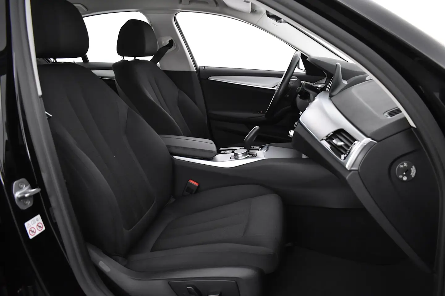 Car Image - 3sRJ7jVx2nRa4CqPRiDhl8