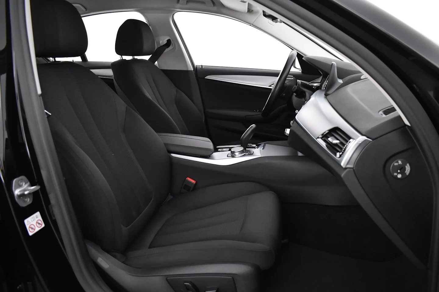 Car Image - 3sRJ7jVx2nRa4CqPRiDhl8