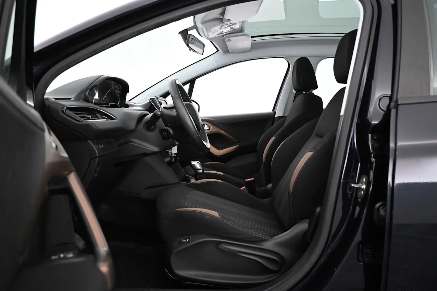 Car Image - 51L90vu2rv3nh4kdtXO5qy