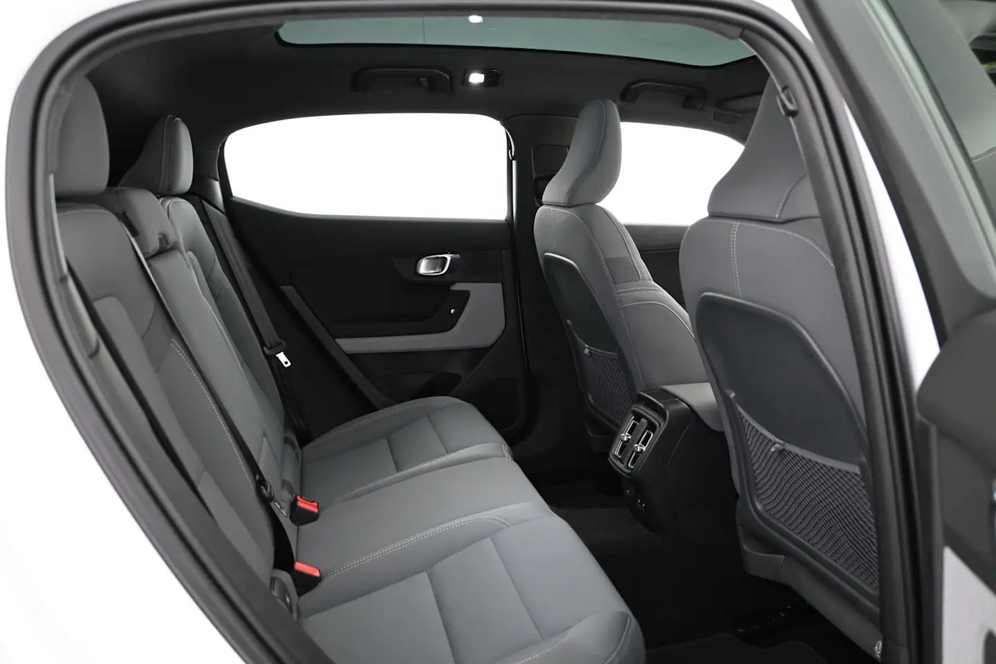Car Image - 1HBPEfTzW0mCTPN1XEEJzj