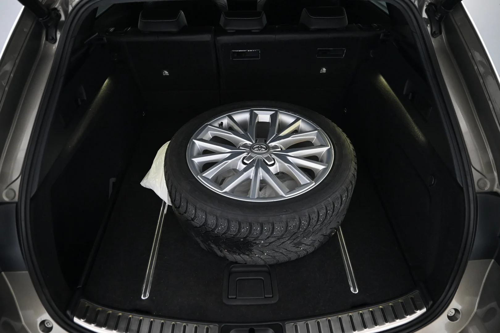 Car Image - 4wD4Pzlj1ii4ke4GQqwYlm