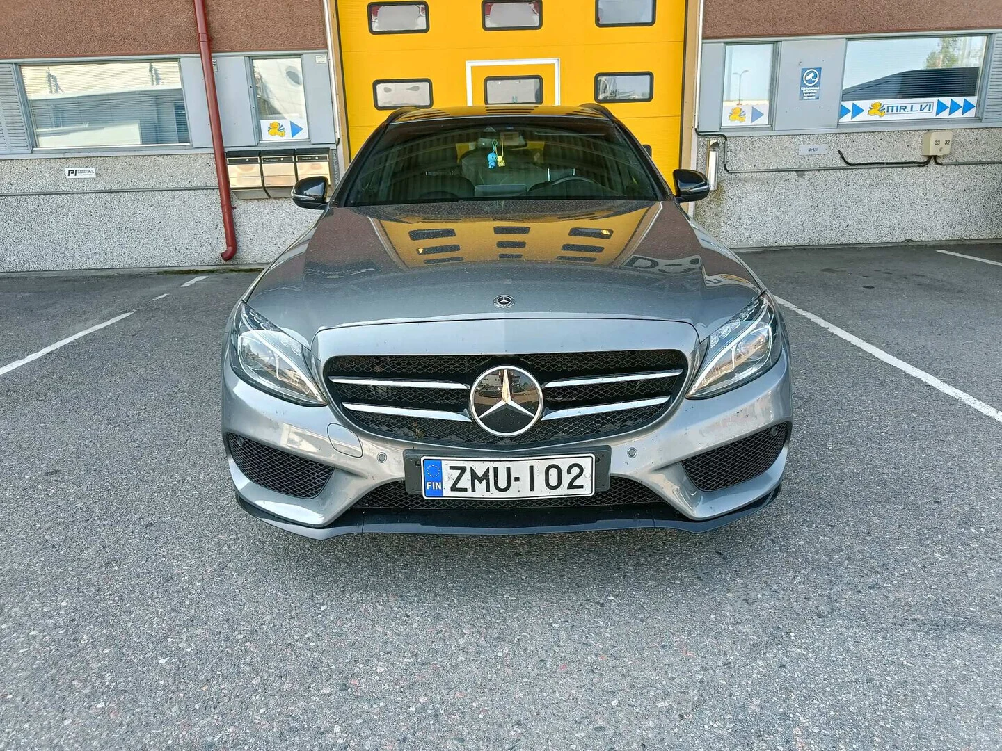 Car Image - 1OSYvXC0nUNPGHkwkLjOMa
