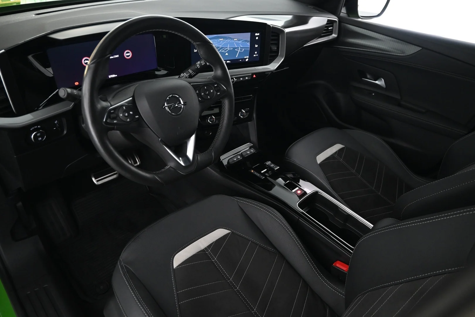 Car Image - MQAMostBLpmD1yynrSyfX