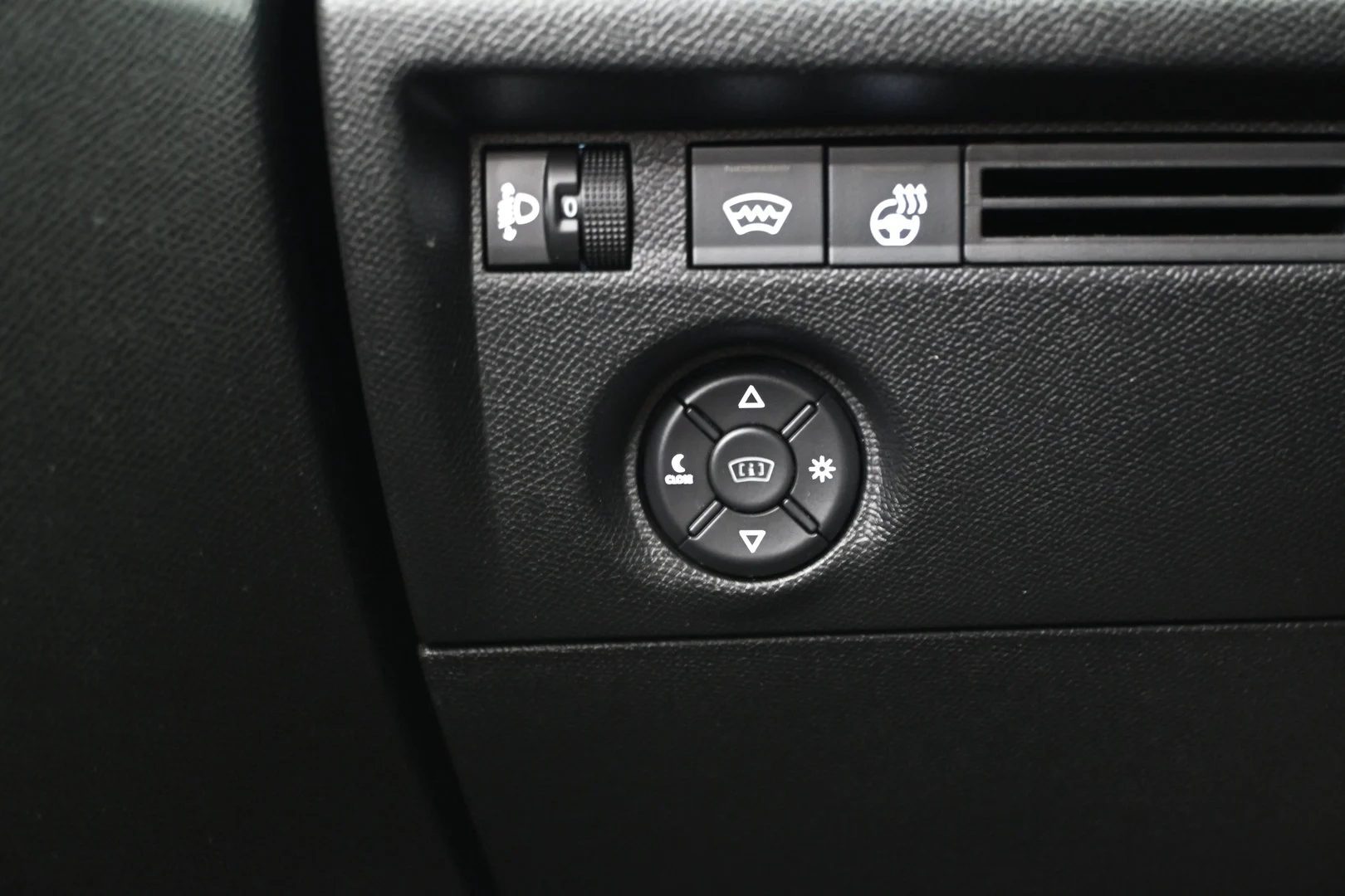 Car Image - toA3vkIdLHVkFbEszehQY