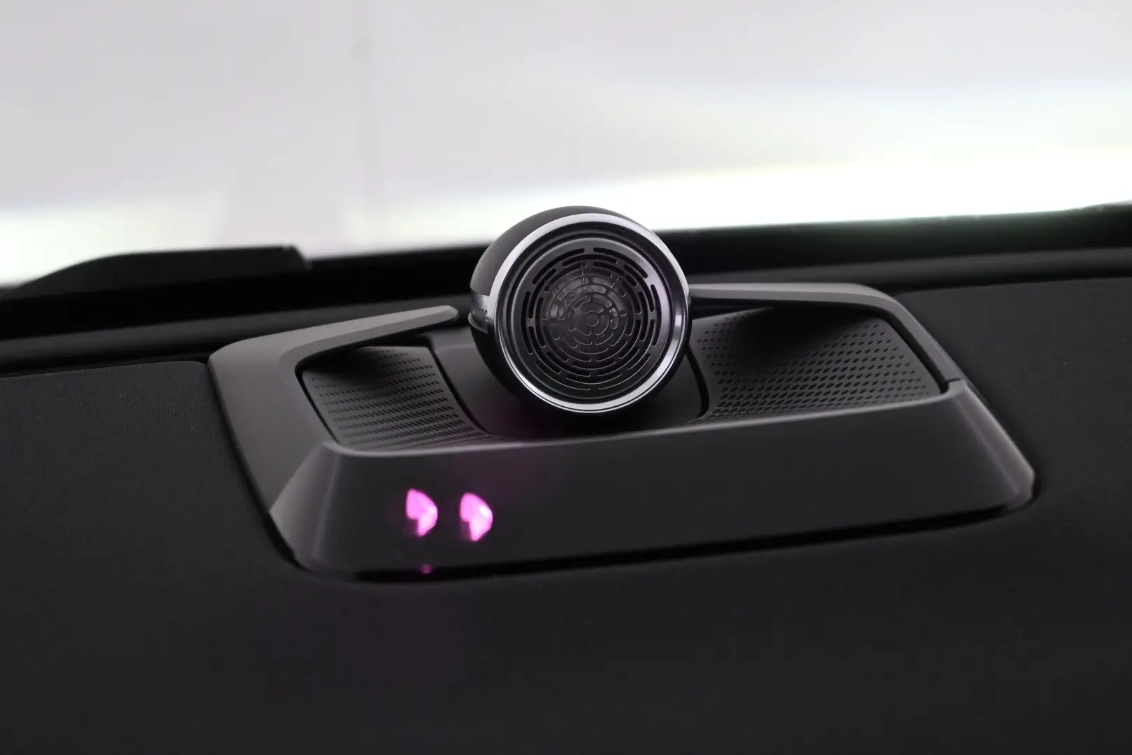 Car Image - 7q6Lc8N39kERI44UFFR6Mn