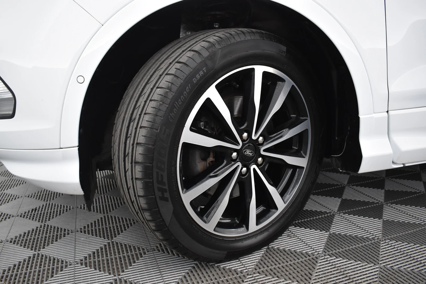 Car Image - 6ppOirUPihb8r1hgXLNaHj