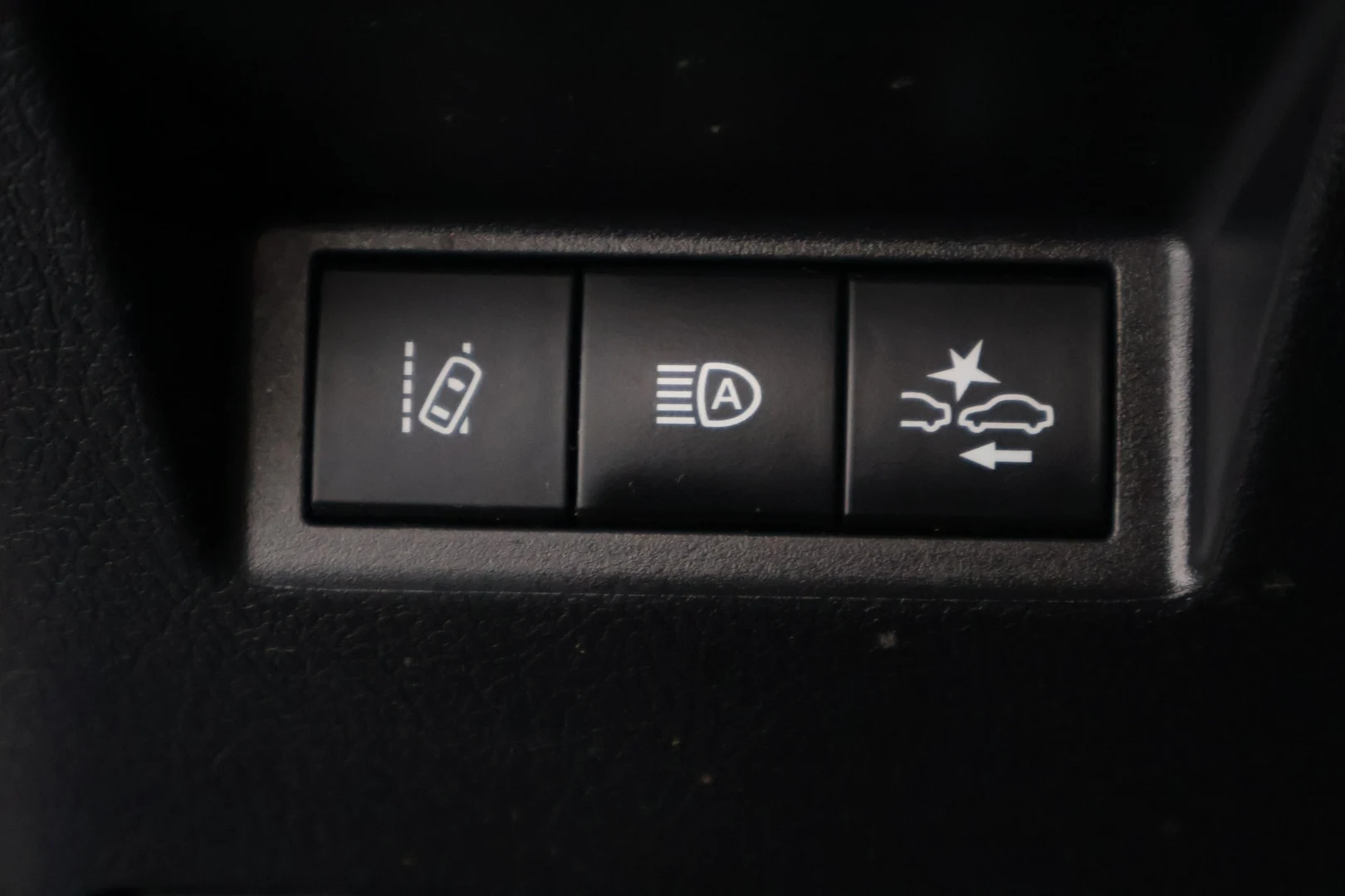 Car Image - 2Yzvl9yh7AztIwo2y00k0n