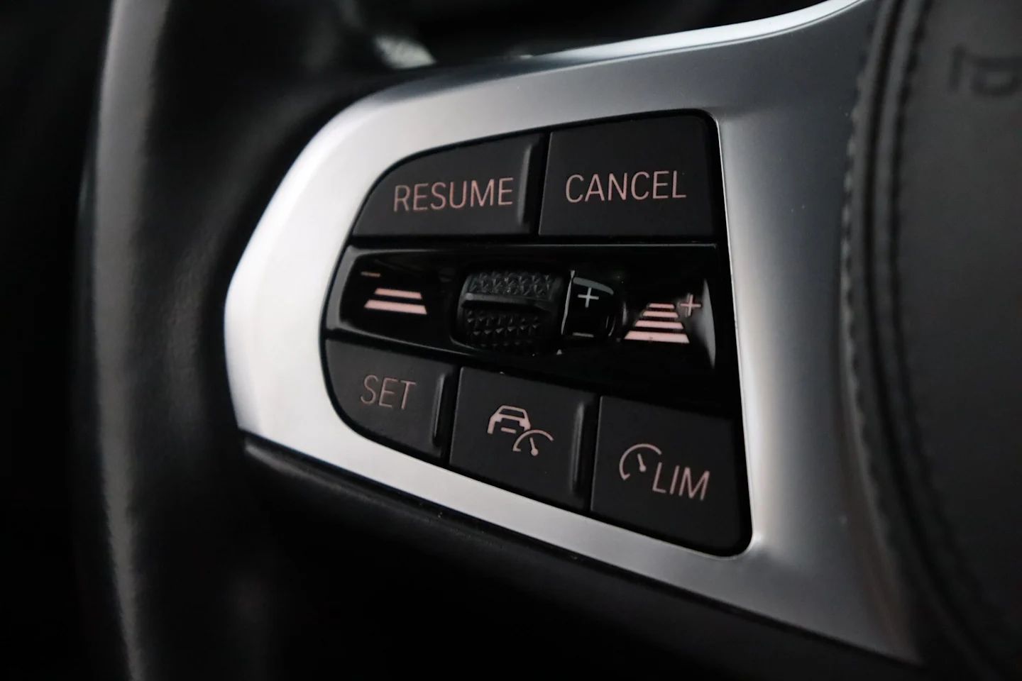 Car Image - 3NFLyRLOvOHHZrBj9xKKzH