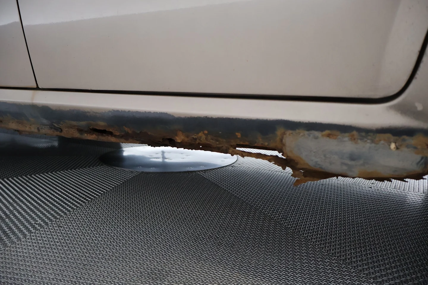 Car Image - 4uulUk7IpmNyIDGHq5MQR2