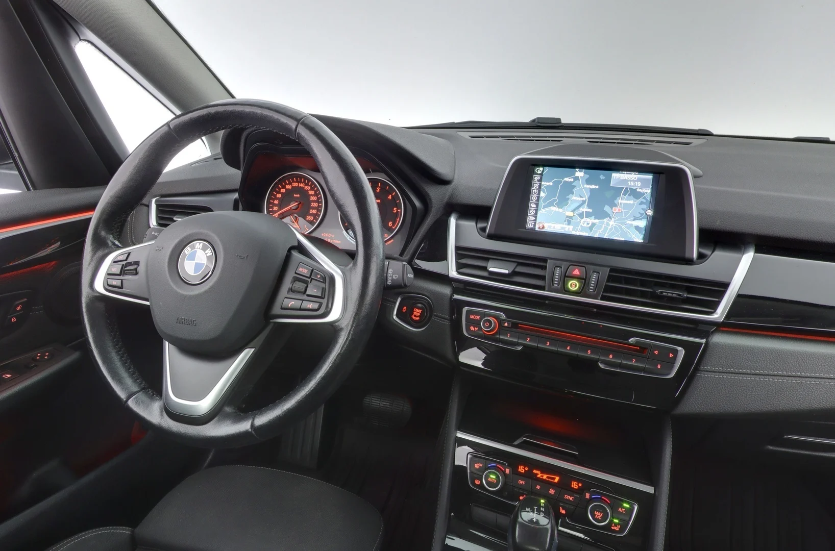 Car Image - 5U9jrrJv3mzmF4vkOO1ZXp